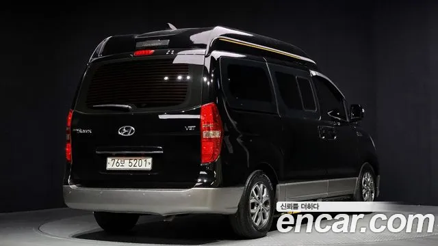 Hyundai Starex 2017 — фото 2