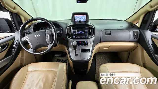 Hyundai Starex 2017 — фото 7