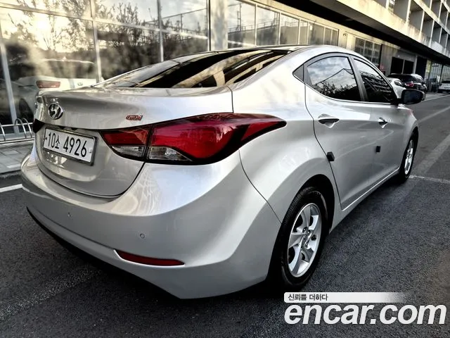 Hyundai AVANTE 2016 — фото 4