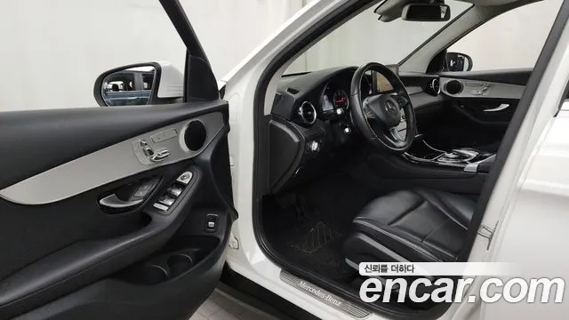 Mercedes-Benz GLC-Class 2018 — фото 12