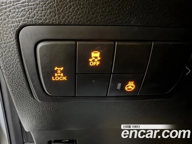 KG_Mobility_Ssangyong KORANDO 2013 — фото 15