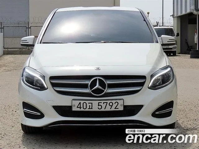 Mercedes-Benz B-Class 2018 — фото 1