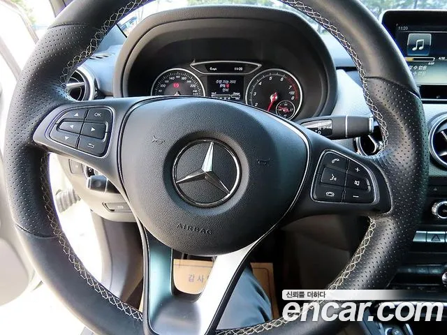 Mercedes-Benz B-Class 2018 — фото 8