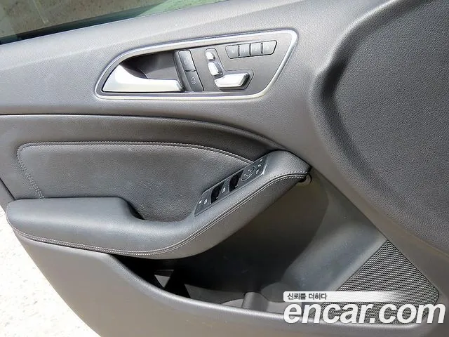 Mercedes-Benz B-Class 2018 — фото 11