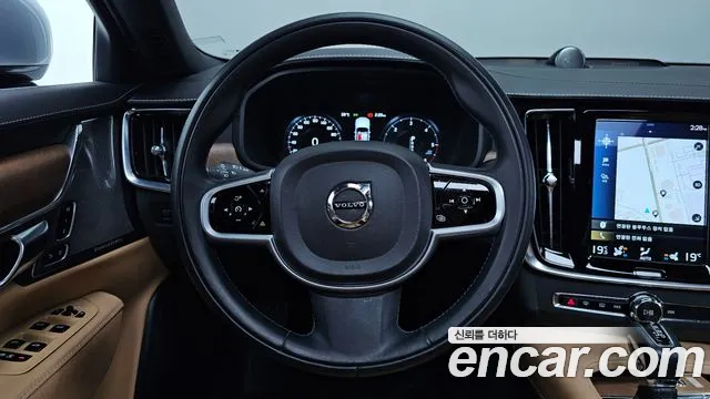 Volvo S90 2019 — фото 19