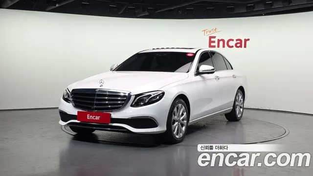 Mercedes-Benz E-Class 2019 — фото 1