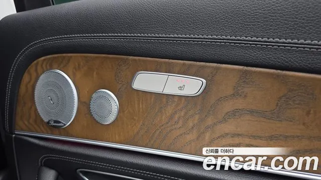 Mercedes-Benz E-Class 2019 — фото 16