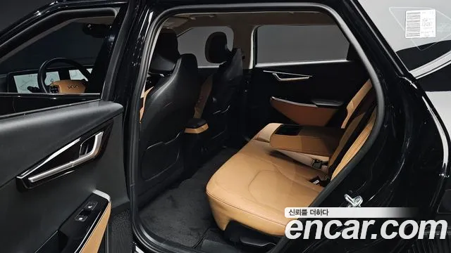 Kia EV6 2023 — фото 17