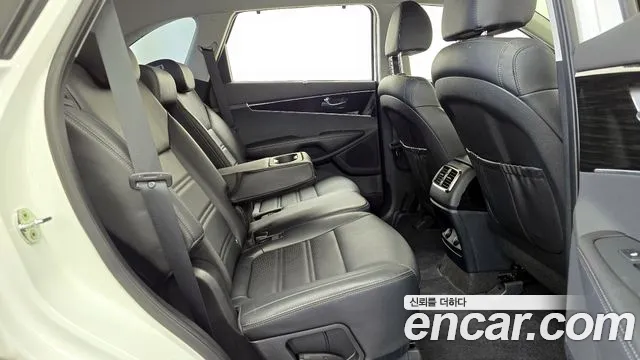 Kia Sorento 2020 — фото 12