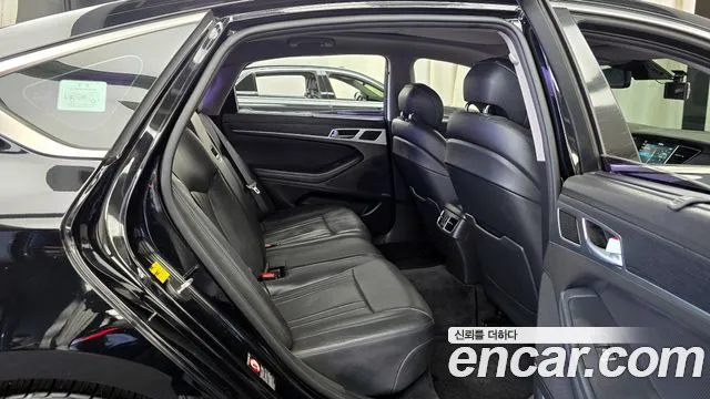 Hyundai Genesis 2016 — фото 12