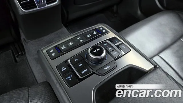Hyundai Genesis 2016 — фото 19