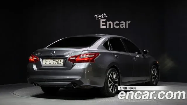 Nissan Altima 2018 — фото 2