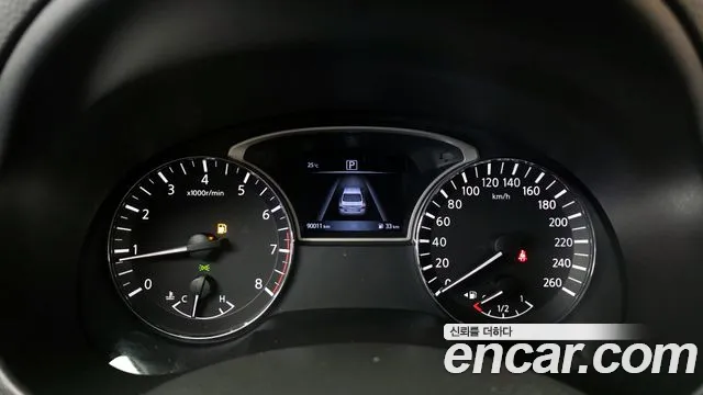Nissan Altima 2018 — фото 8