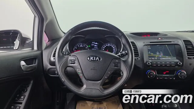 Kia K3 2015 — фото 15