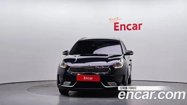 Kia Niro 2018 — фото 3