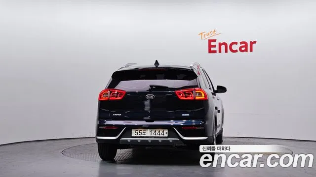 Kia Niro 2018 — фото 4
