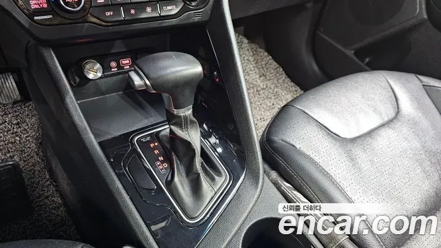 Kia Niro 2018 — фото 9