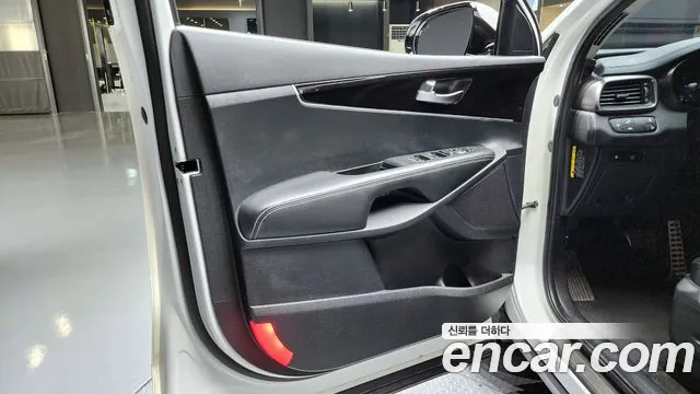 Kia Sorento 2020 — фото 14