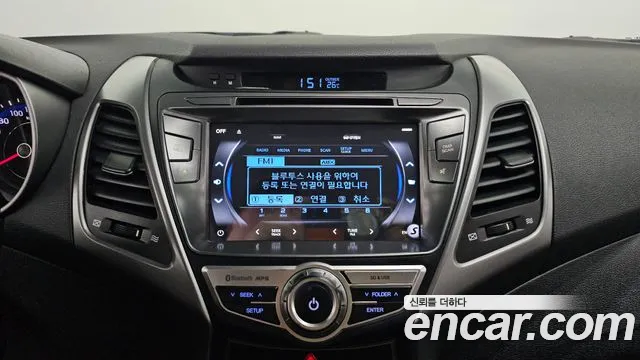 Hyundai AVANTE 2016 — фото 14