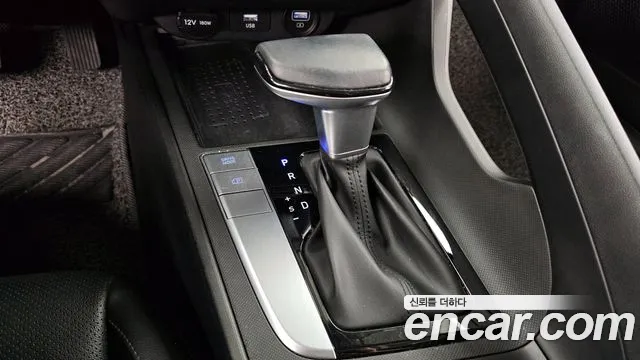 Hyundai AVANTE 2021 — фото 12