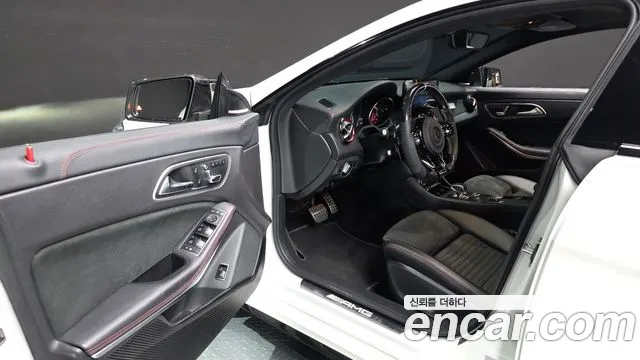 Mercedes-Benz CLA-Class 2018 — фото 13
