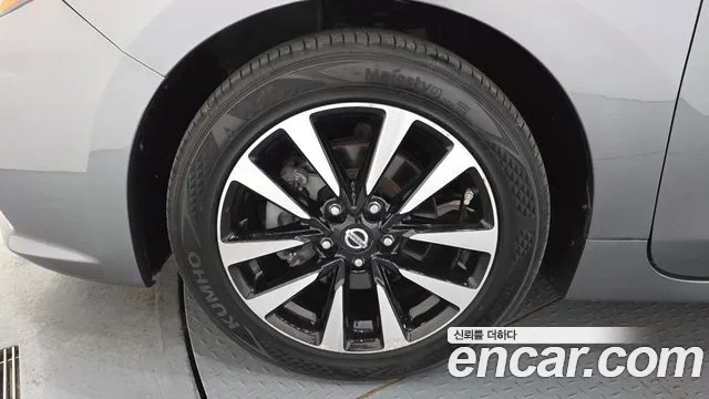 Nissan Altima 2018 — фото 5