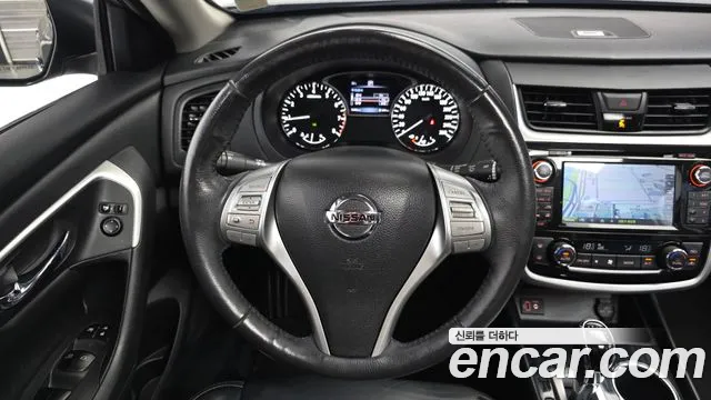 Nissan Altima 2018 — фото 20