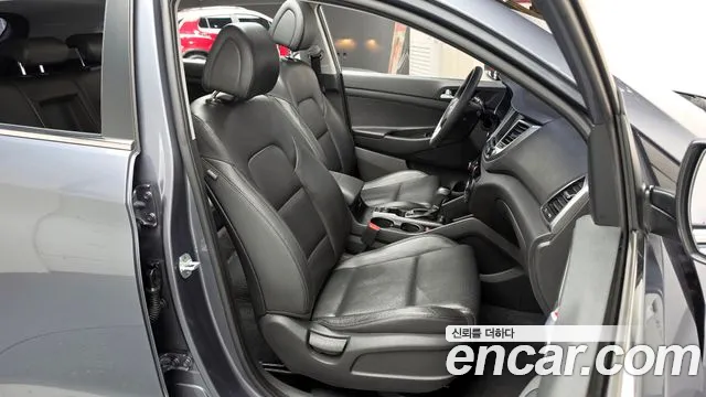 Hyundai Tucson 2017 — фото 18