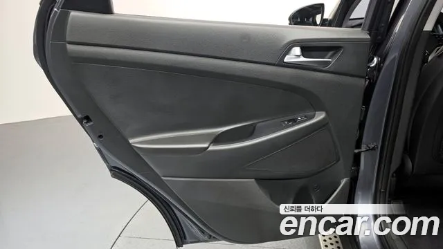Hyundai Tucson 2017 — фото 15