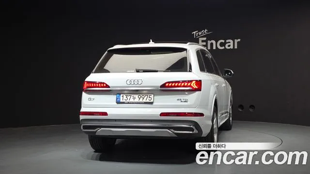Audi Q7 2022 — фото 4
