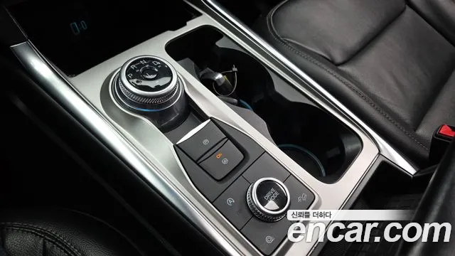 Ford Explorer 2021 — фото 12