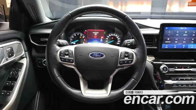 Ford Explorer 2021 — фото 19