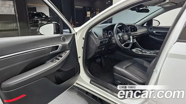 Hyundai Sonata 2022 — фото 13