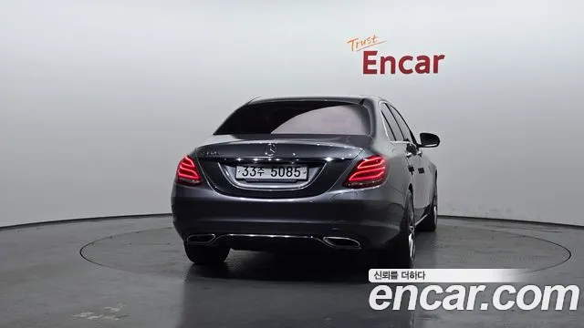 Mercedes-Benz C-Class 2018 — фото 4