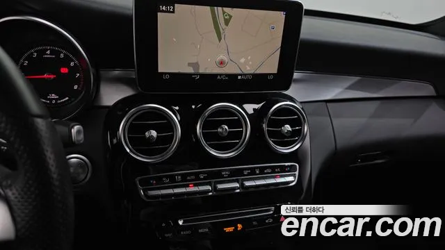 Mercedes-Benz C-Class 2018 — фото 19