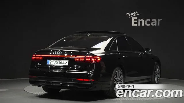 Audi A8 2023 — фото 2