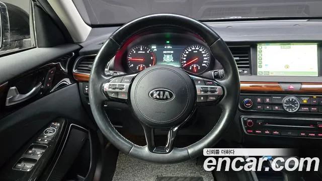 Kia K7 2017 — фото 14