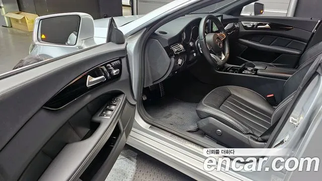 Mercedes-Benz CLS-Class 2017 — фото 13