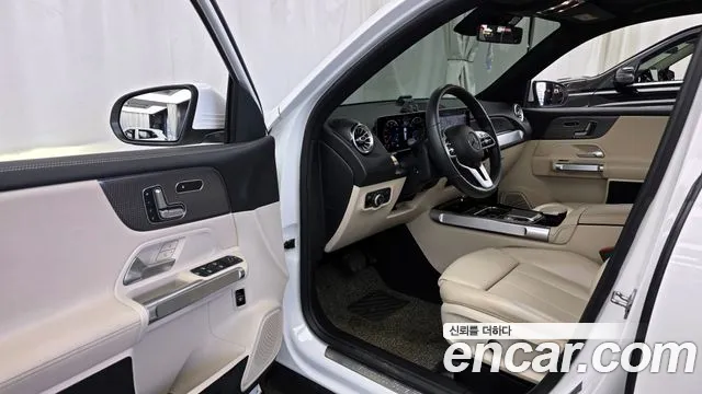 Mercedes-Benz GLB-Class 2020 — фото 13