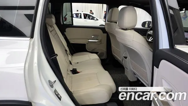 Mercedes-Benz GLB-Class 2020 — фото 18