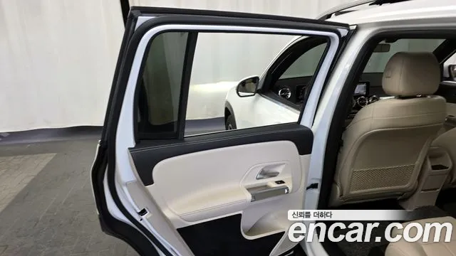 Mercedes-Benz GLB-Class 2020 — фото 15