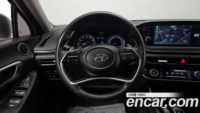 Hyundai Sonata 2020 — фото 19