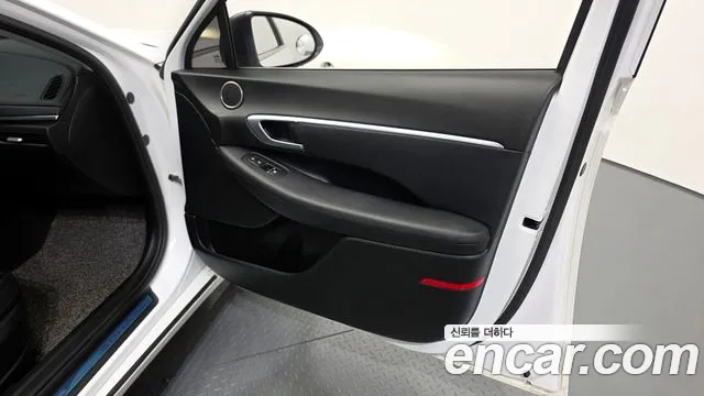 Hyundai Sonata 2020 — фото 14