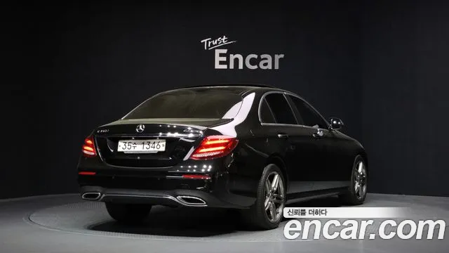 Mercedes-Benz E-Class 2017 — фото 2