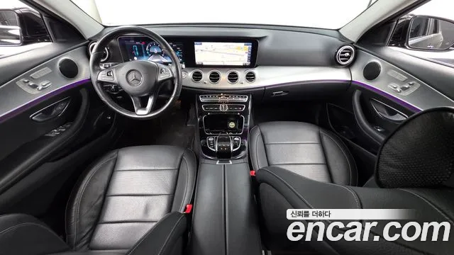 Mercedes-Benz E-Class 2017 — фото 10