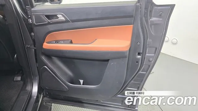 KG_Mobility_Ssangyong Rexton 2019 — фото 15