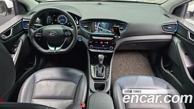 Hyundai Ioniq 2017 — фото 10