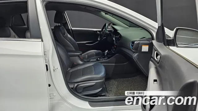 Hyundai Ioniq 2017 — фото 17