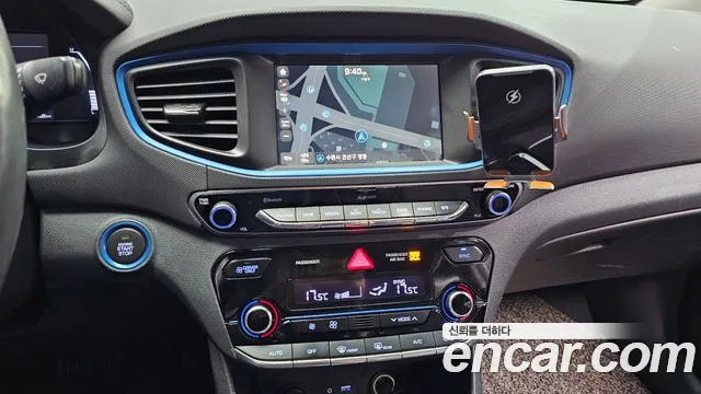 Hyundai Ioniq 2017 — фото 20
