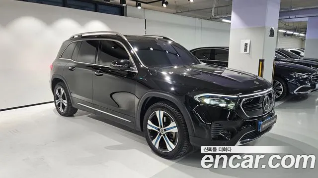 Mercedes-Benz EQB 2023 — фото 2